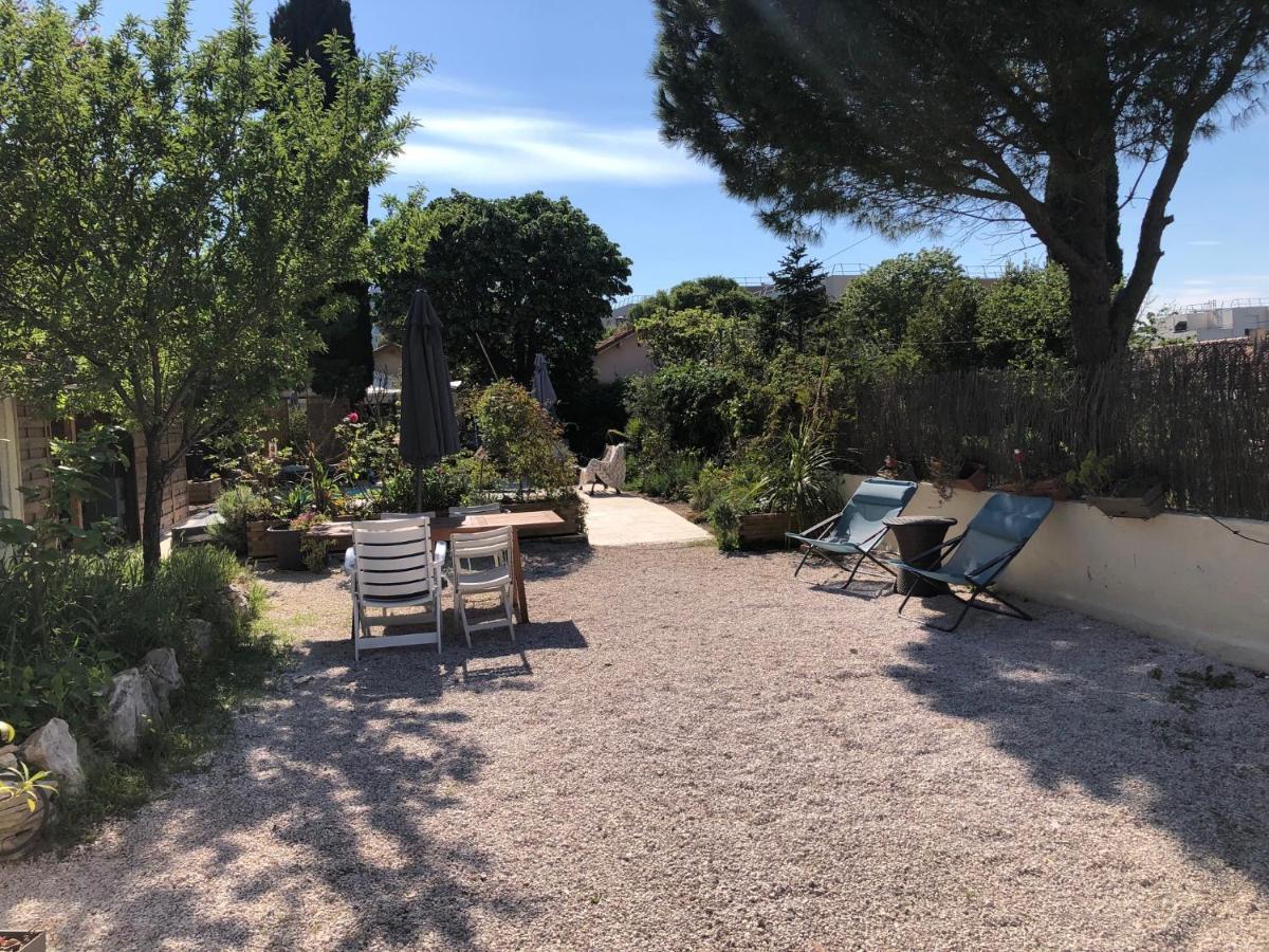 Maisonnette Proche Des Calanques , Les Bruyeres Holiday home Marseille